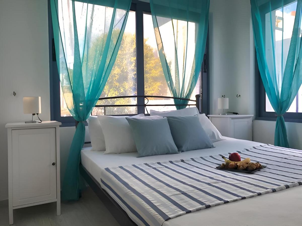 피로스테파니 Rising Sun House Santorini 아파트 외부 사진